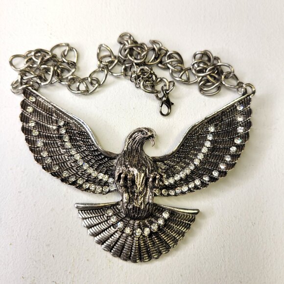 Eagle Pendant Necklace Antique Silver Tone Bird Pendant Necklace - Picture 2 of 12